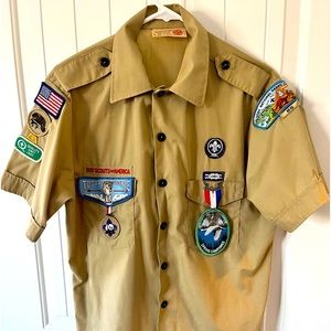 Men’s medium Boy Scout shirt